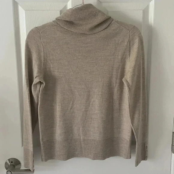Talbots neutral tan/blush color turtleneck size small - Picture 5 of 7